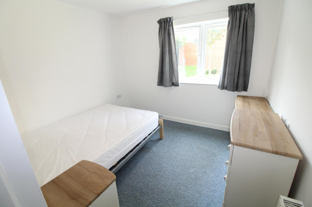 1 bedroom house share for rent in Taverners Hall, Lincoln Road, Room 17, Peterborough, PE1