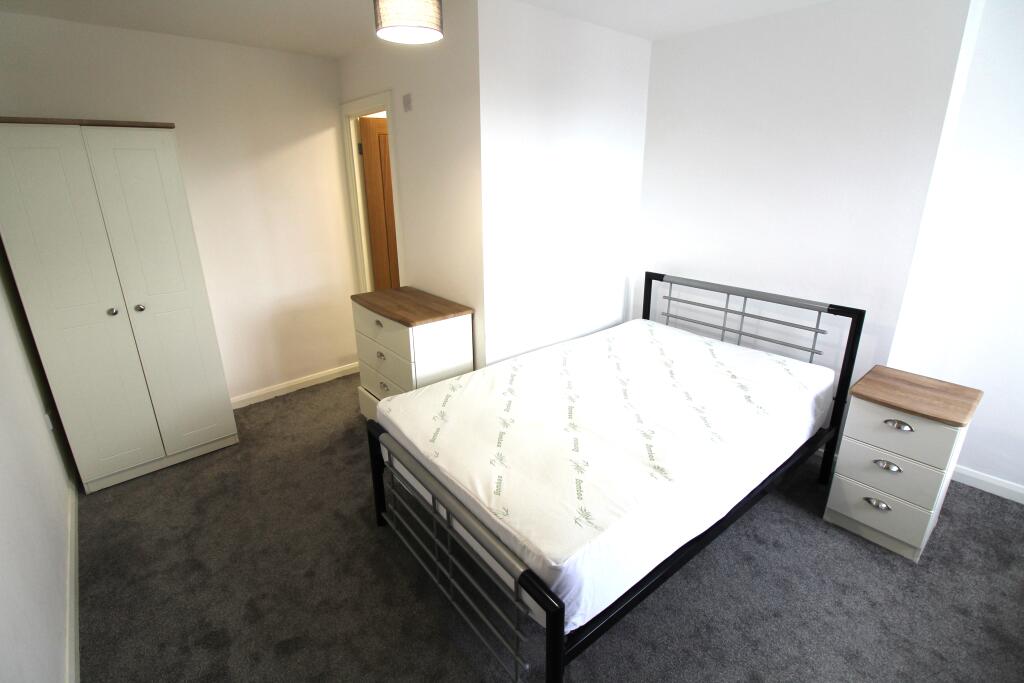 Main image of property: Lincoln Road, Flat B, Room 2, PE1