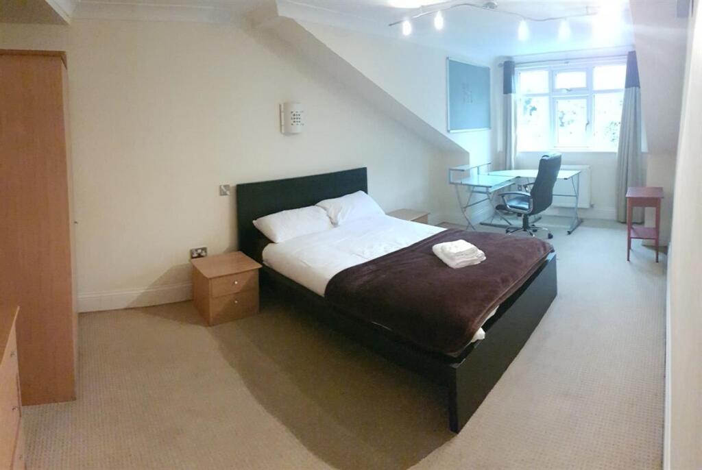 Main image of property: Kingswood Road, Manchester, M14