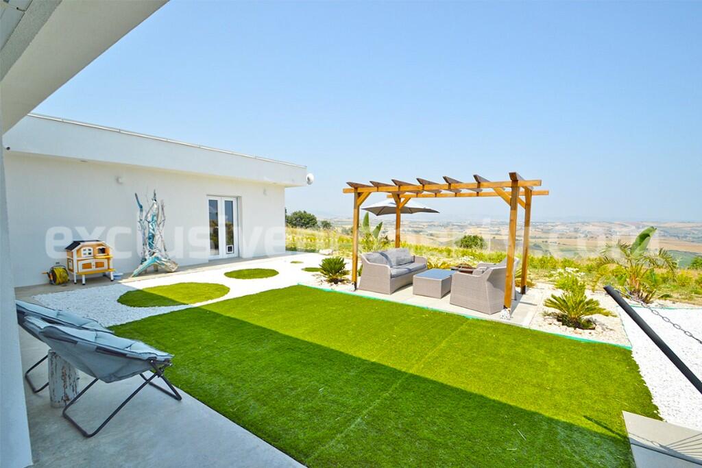 Main image of property: Petacciato, Campobasso, Molise