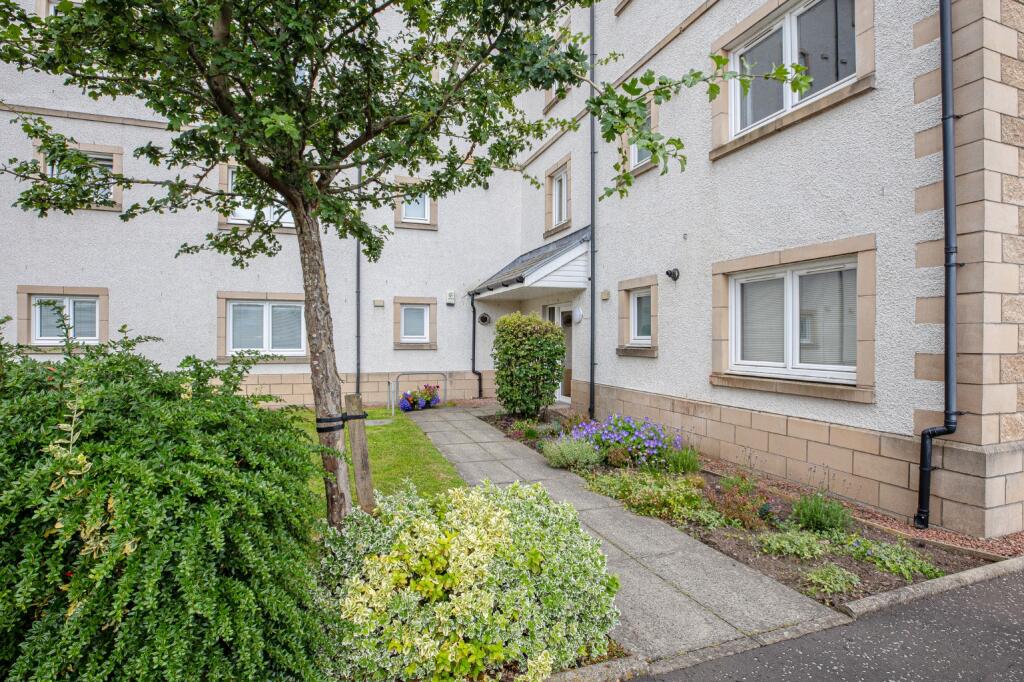 Main image of property: Old Harbour Square, Riverside, Stirling, FK8
