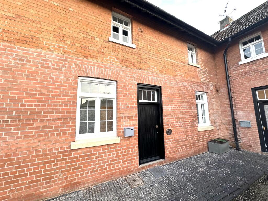 Main image of property: Farriers Place, Wiseton Stables, Wiseton, Doncaster