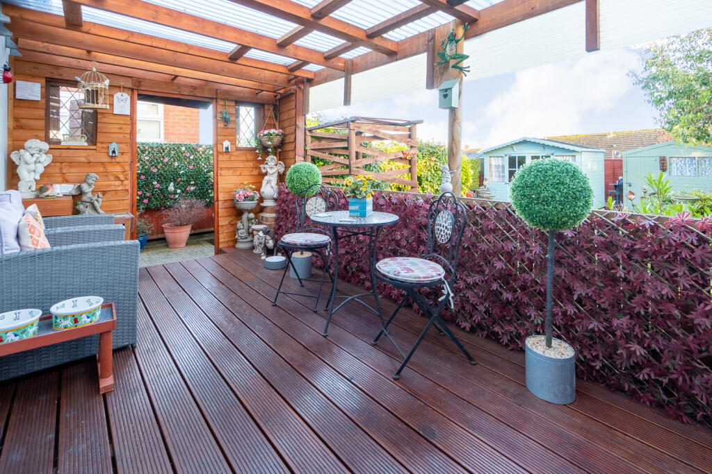 3 bedroom semidetached house for sale in Lydia Road, Walmer, Deal, CT14