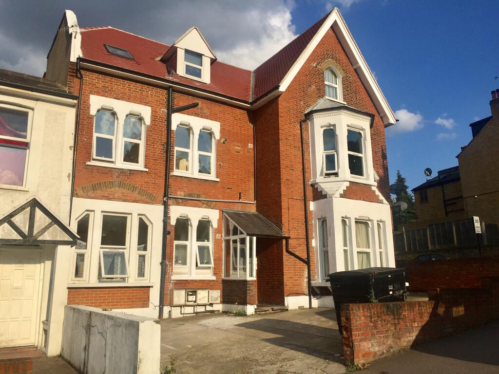 2 bedroom apartment for rent in 35 Eglinton Hill, Woolwich, London, se18, SE18