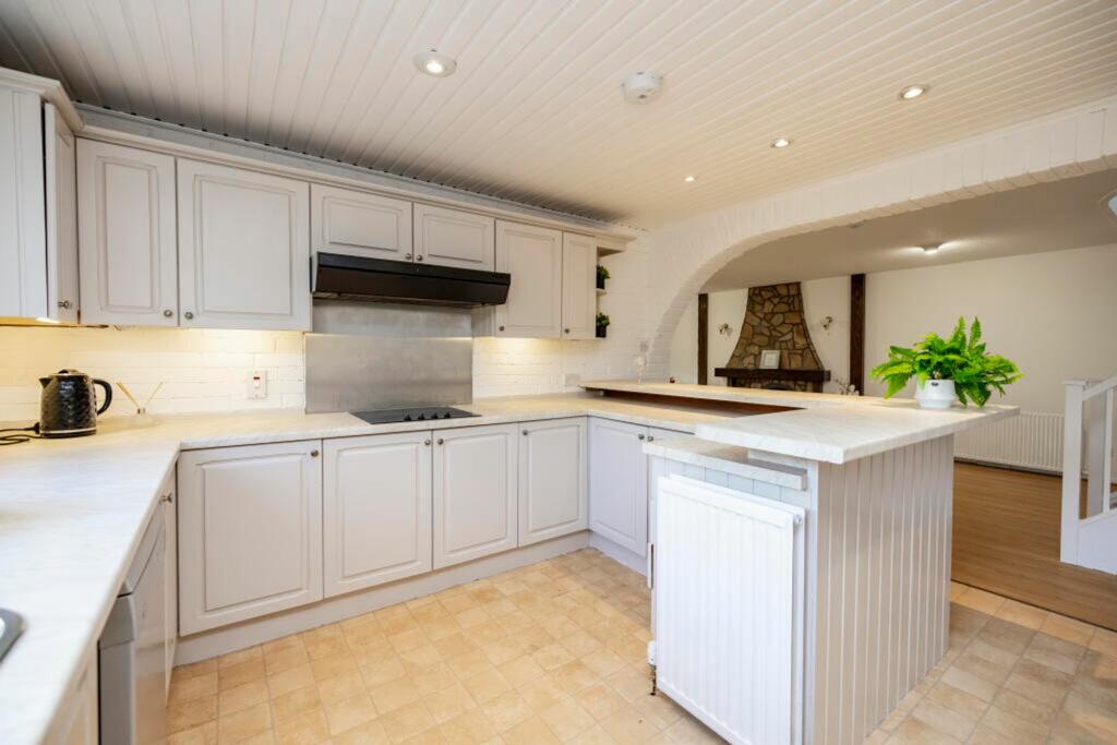 Additional property image - Deeview Road South, Cults, AB15