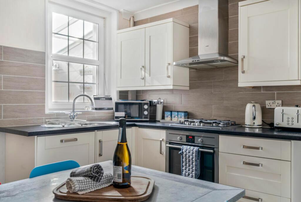 Additional property image - Stade Street, Hythe, CT21