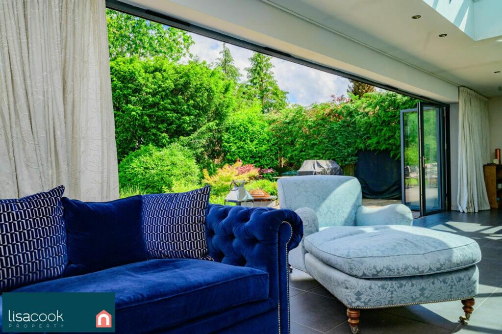 Additional property image - Park Street Lane, Park Street, AL2