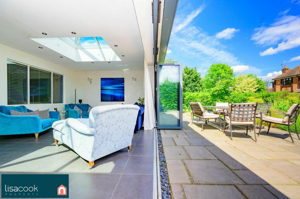 Additional property image - Park Street Lane, Park Street, AL2