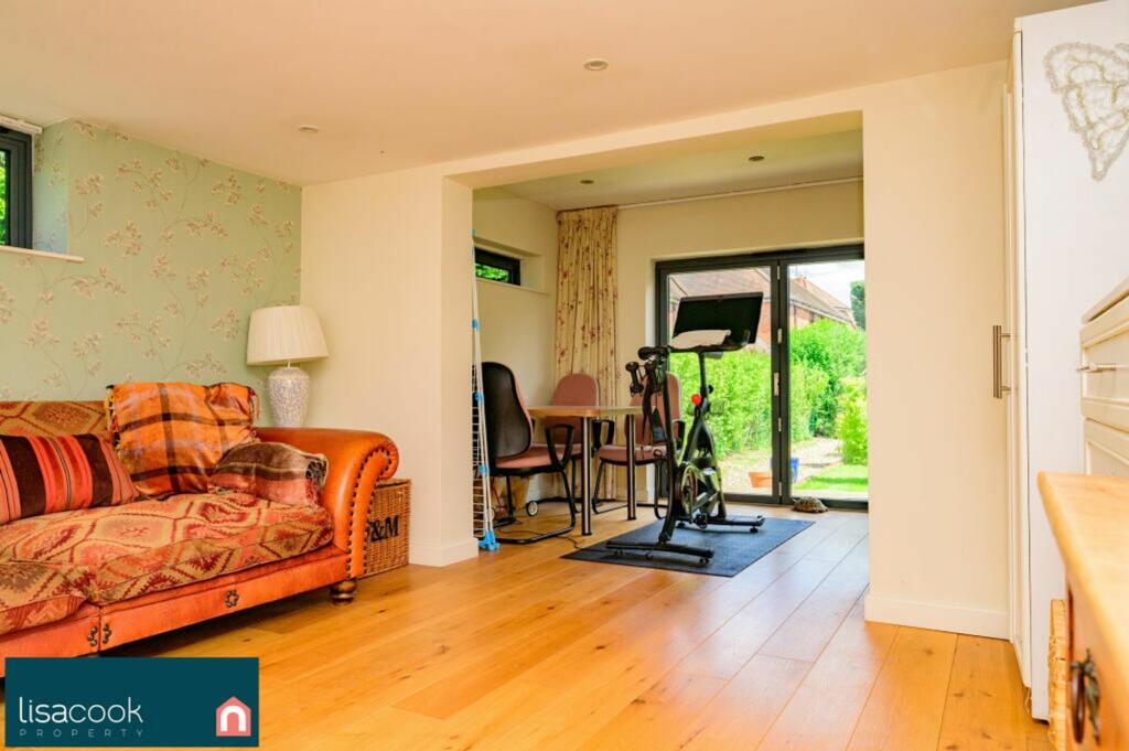 Additional property image - Park Street Lane, Park Street, AL2