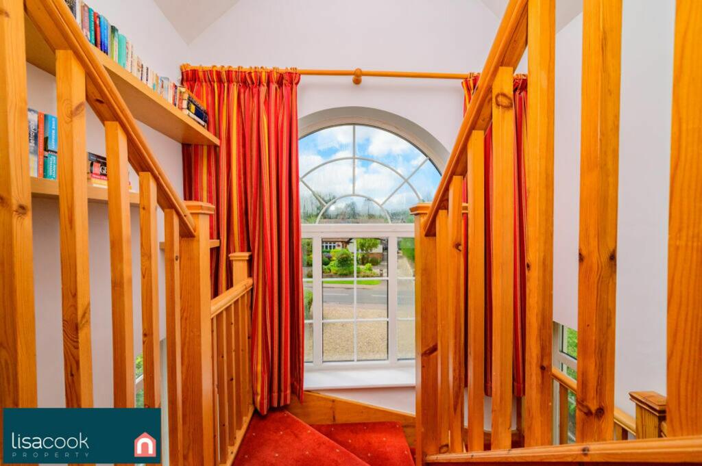 Additional property image - Park Street Lane, Park Street, AL2