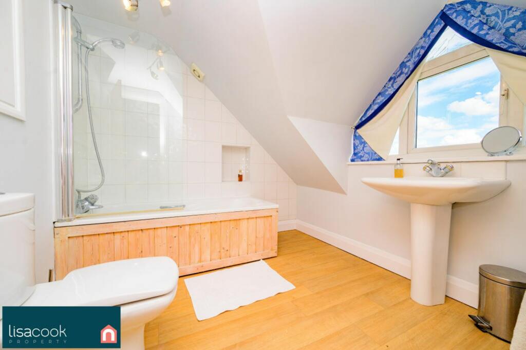 Additional property image - Park Street Lane, Park Street, AL2