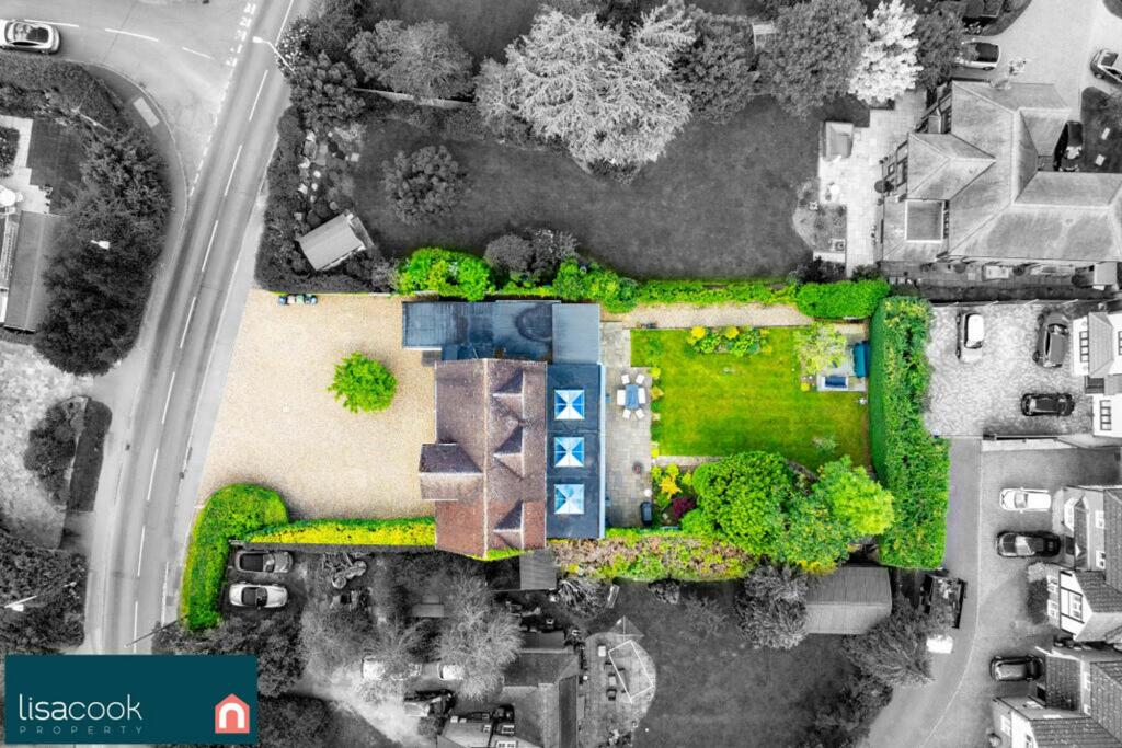 Additional property image - Park Street Lane, Park Street, AL2
