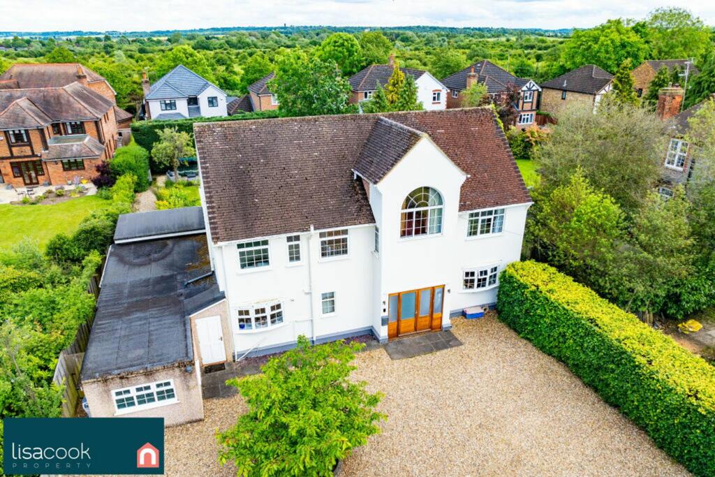 Additional property image - Park Street Lane, Park Street, AL2