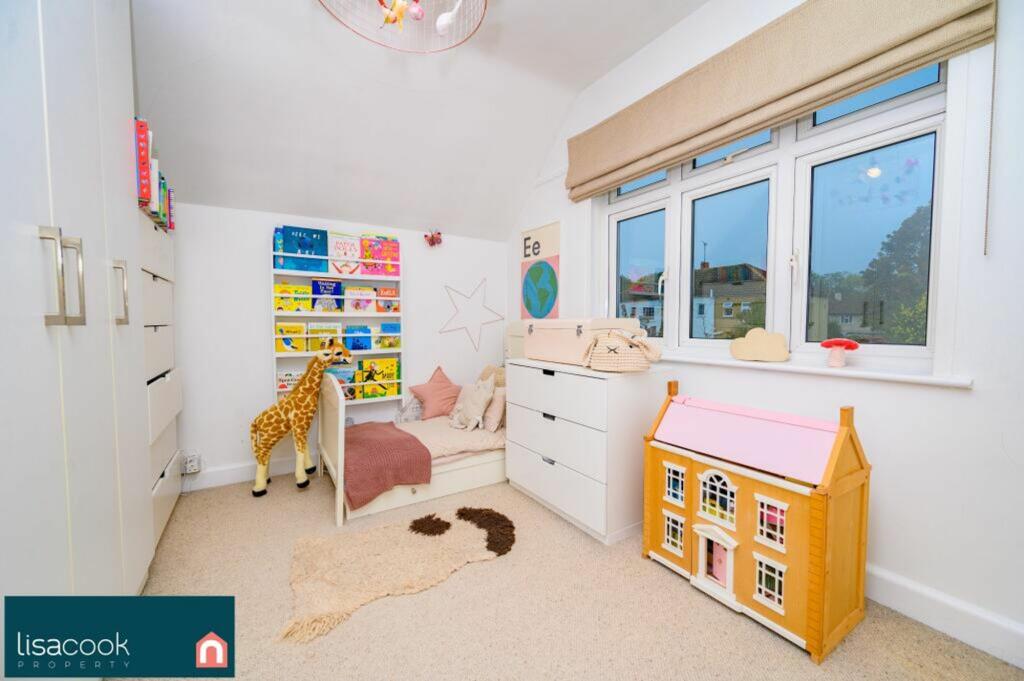 Additional property image - Park Street Lane, Park Street, AL2