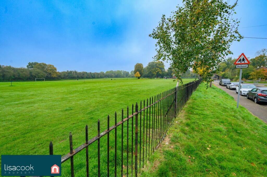 Additional property image - Park Street Lane, Park Street, AL2