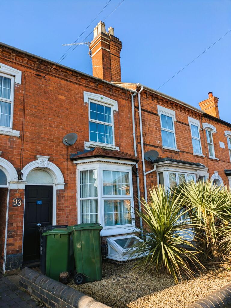 6 bedroom terraced house