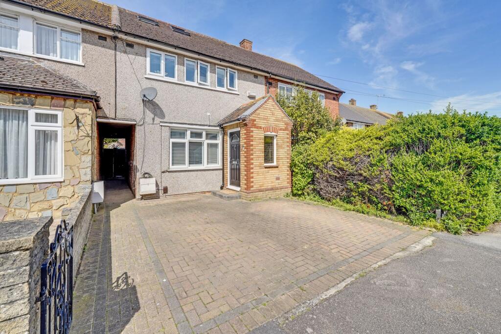 Main image of property: Severn Road, Aveley, RM15