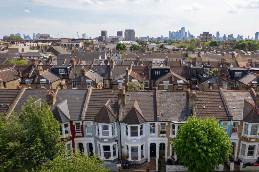 Main image of property: 67 Belgrade Road London N16 8DJ