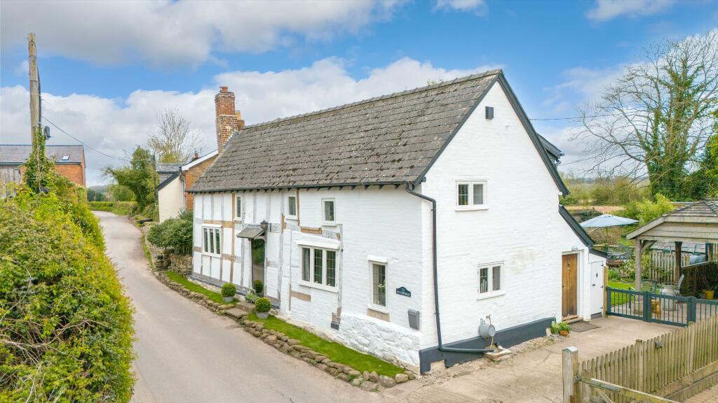 3 bedroom detached house for sale in Eye Lane, Luston, Leominster
