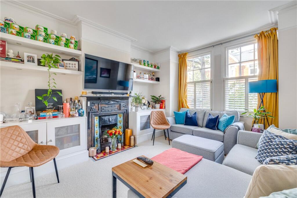 Main image of property: Quinton Street, London, SW18