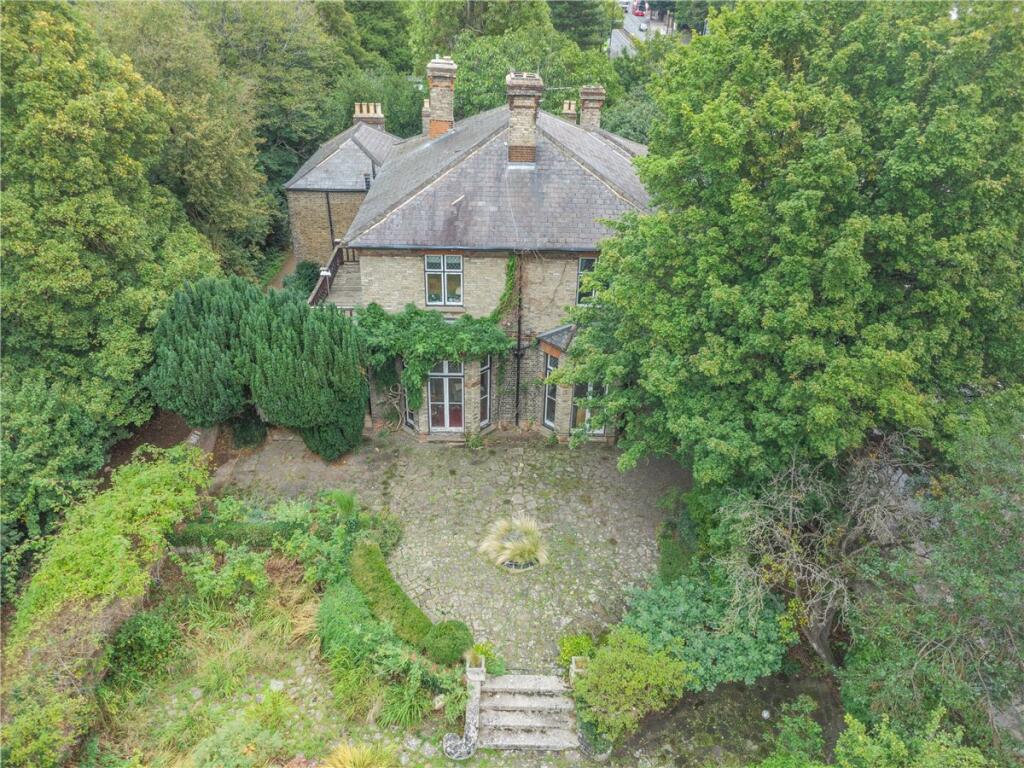 Main image of property: Roehampton Vale, London, SW15