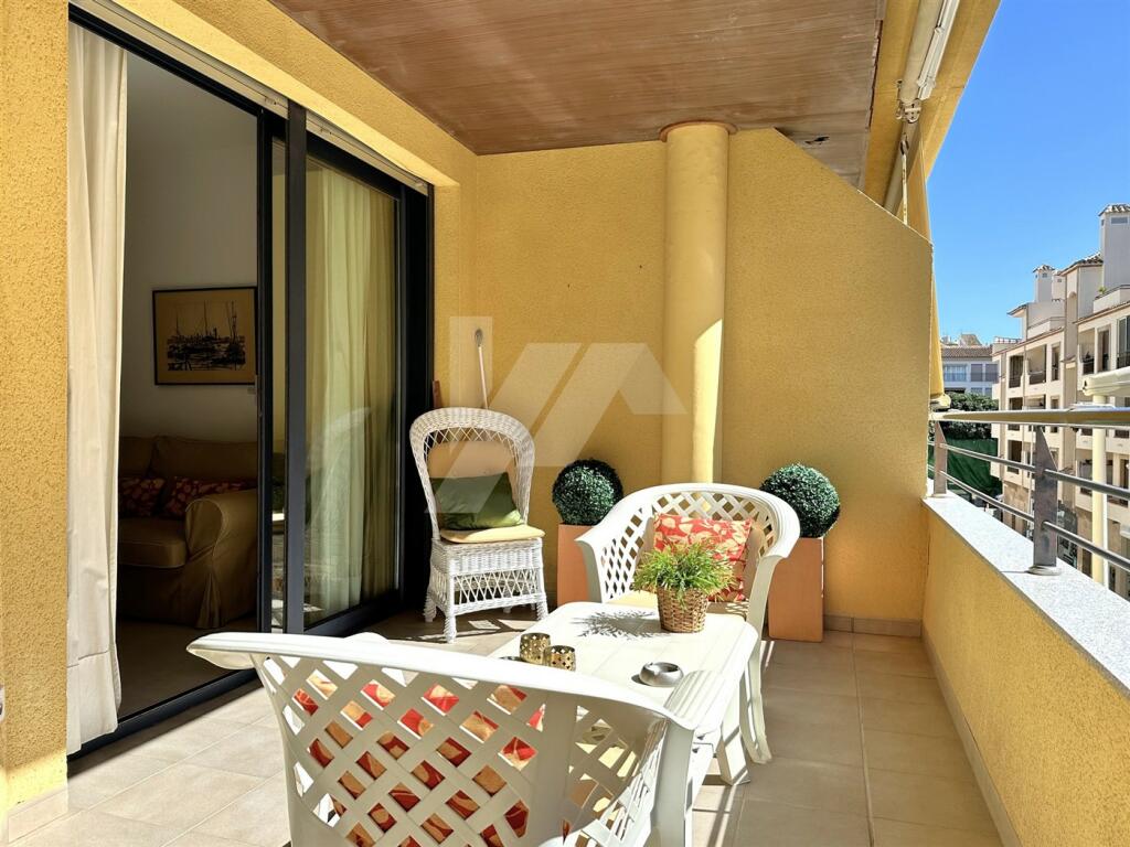 2 bed Apartment in Valencia, Alicante...