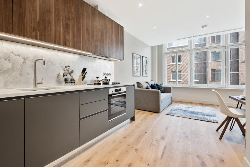 Main image of property: Flat 5, 88 Borough High Street, London