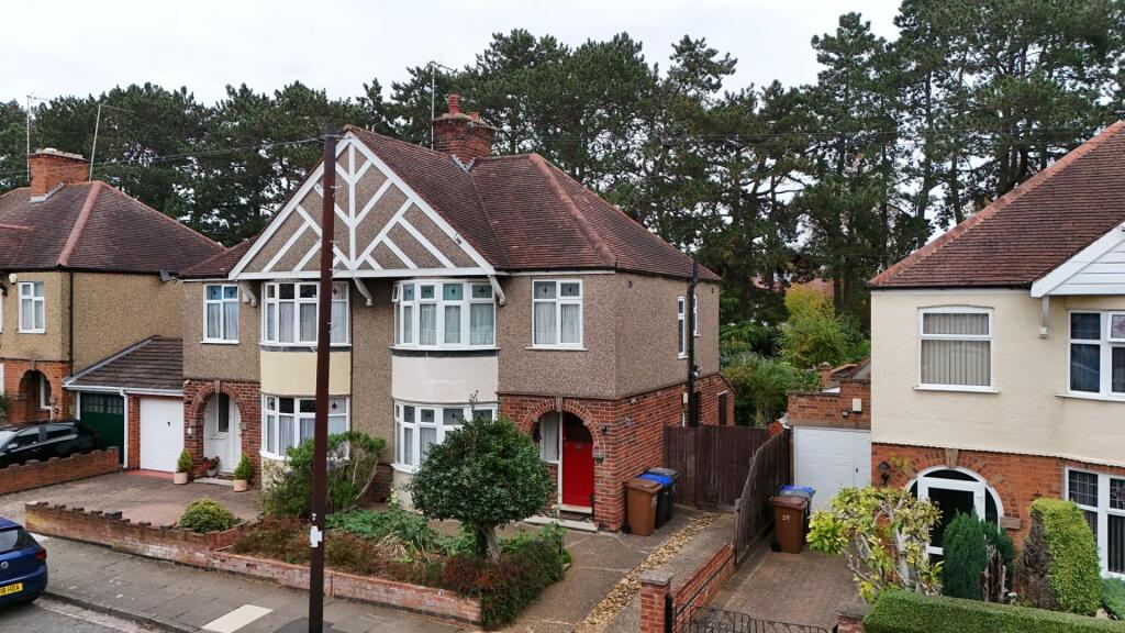 Main image of property: Bush Hill, The Headlands, Northampton NN3