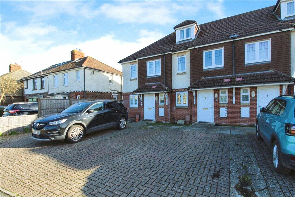 3 bedroom terraced house for sale in Cornaway Lane, Fareham, Hampshire