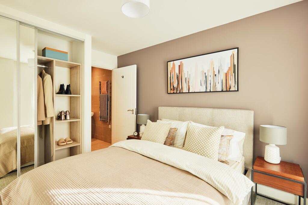 Main image of property: Park Square, 650 Avebury Boulevard, Milton Keynes, MK9