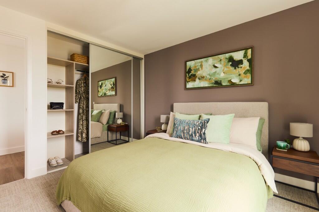 Main image of property: Avebury Boulevard, Milton Keynes, Buckinghamshire, MK9