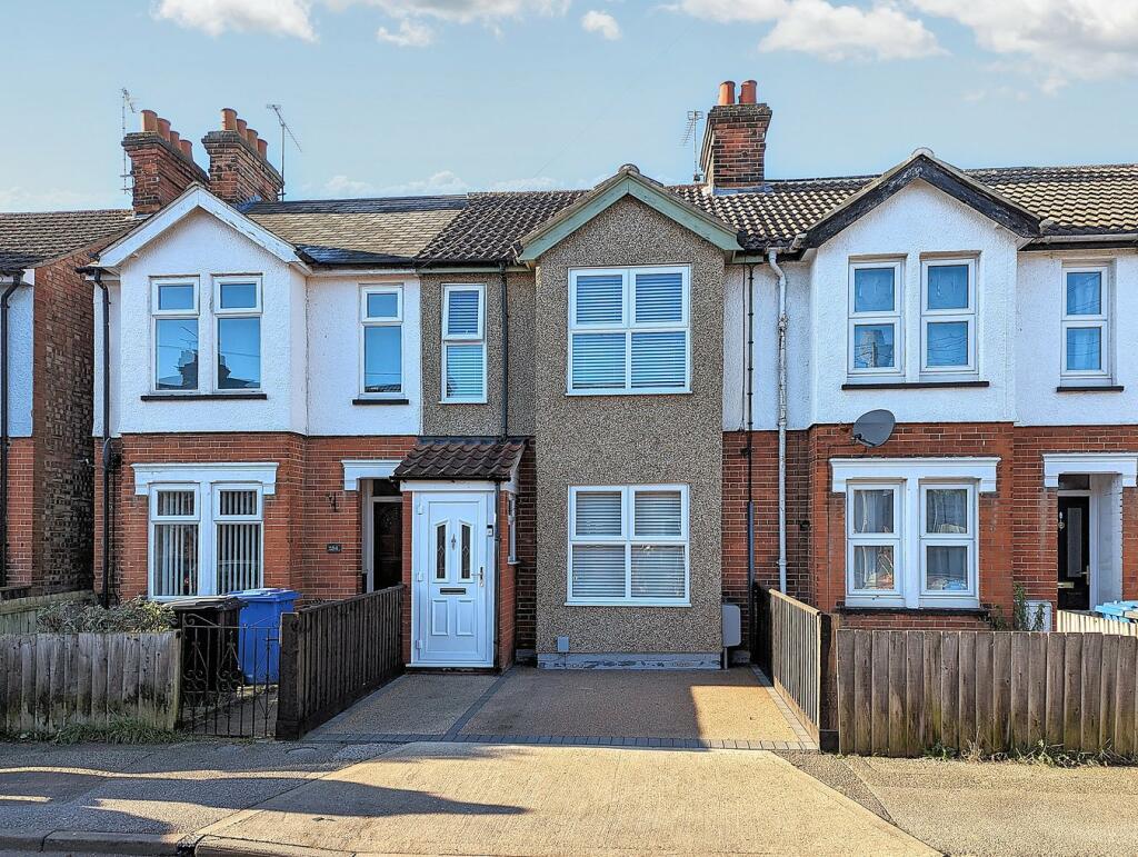 3 bedroom terraced house for sale in Britannia Road, Ipswich, Ipswich, IP4