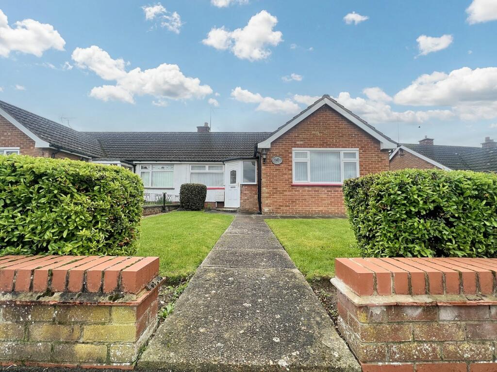 2 bedroom bungalow for sale in Dryden Road, Ipswich, IP1