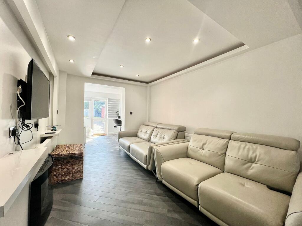 Additional property image - Ipswich Road, Colchester, CO4
