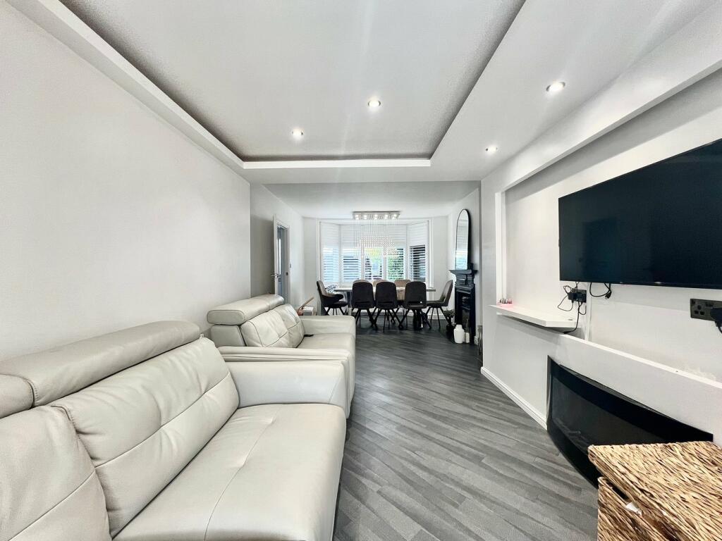 Additional property image - Ipswich Road, Colchester, CO4