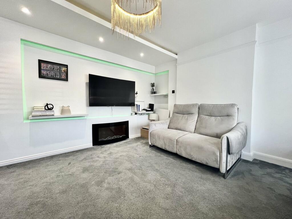 Additional property image - Ipswich Road, Colchester, CO4