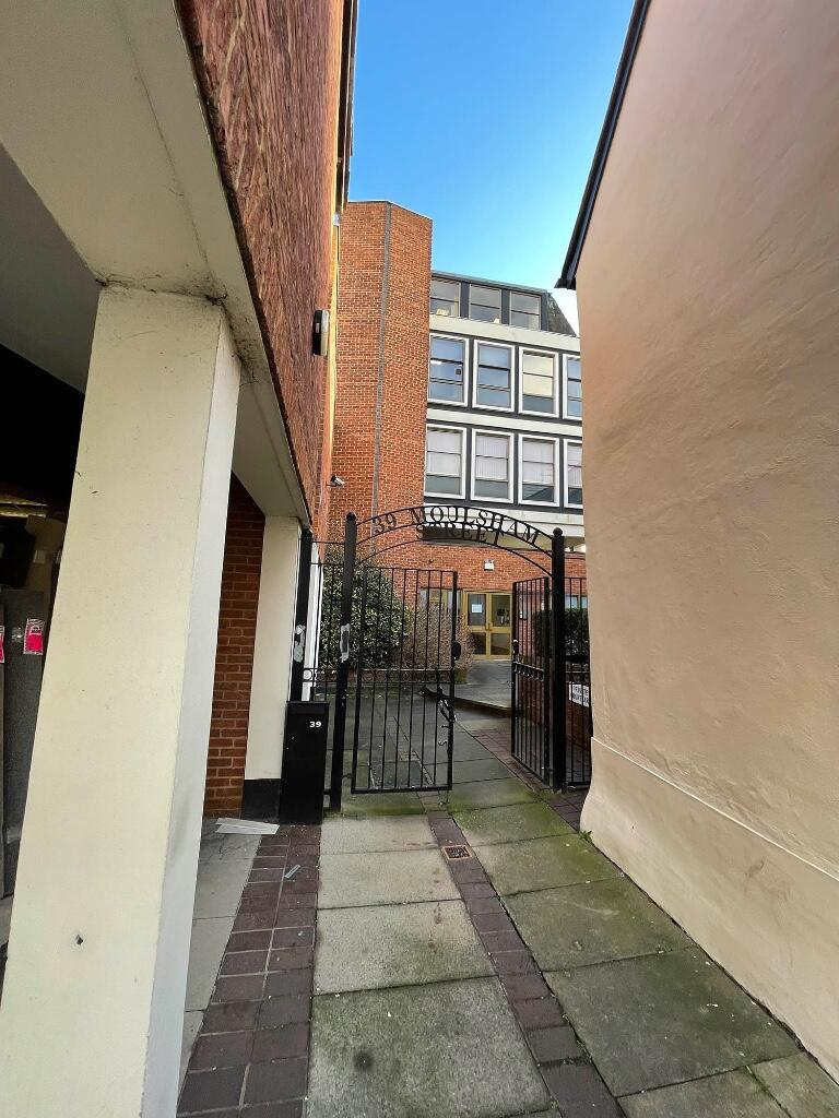 Additional property image - Moulsham Street, Chelmsford, Essex, CM2