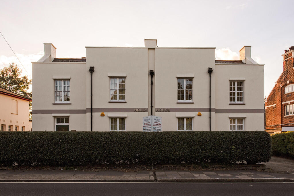 Main image of property: New London Road, Chelmsford, Essex, CM2