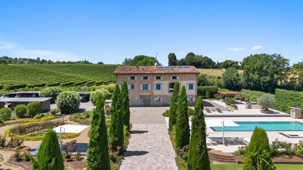 Main image of property: Emilia-Romagna, Modena