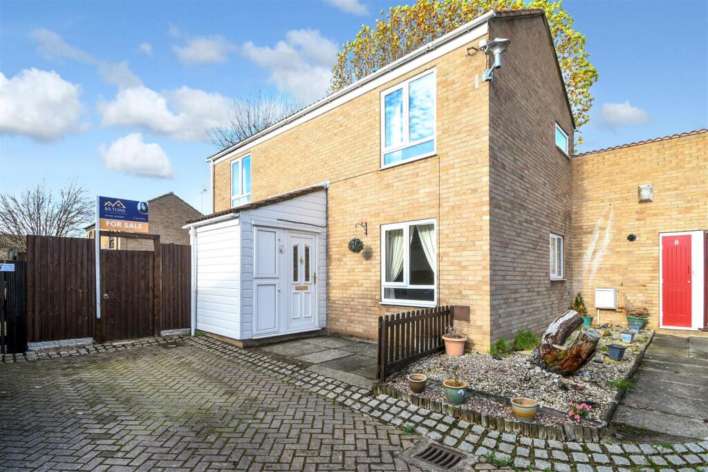 Main image of property: Seaton Road, Scunthorpe