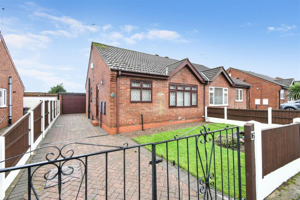 Main image of property: Pingle Close, Gainsborough