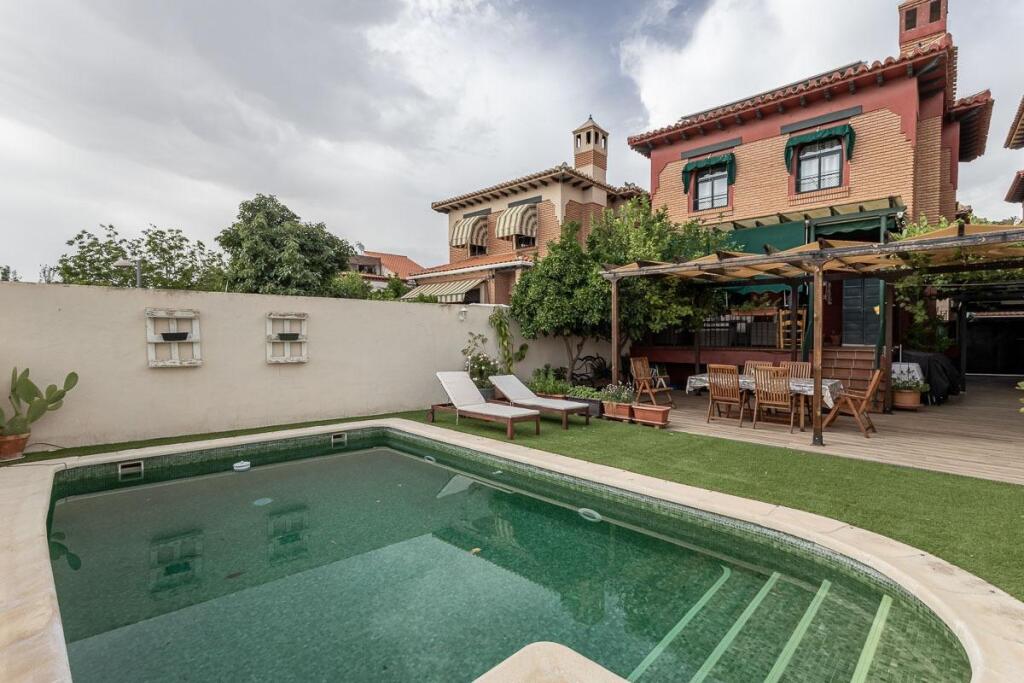 Main image of property: Andalucia, Granada, Huétor-Vega