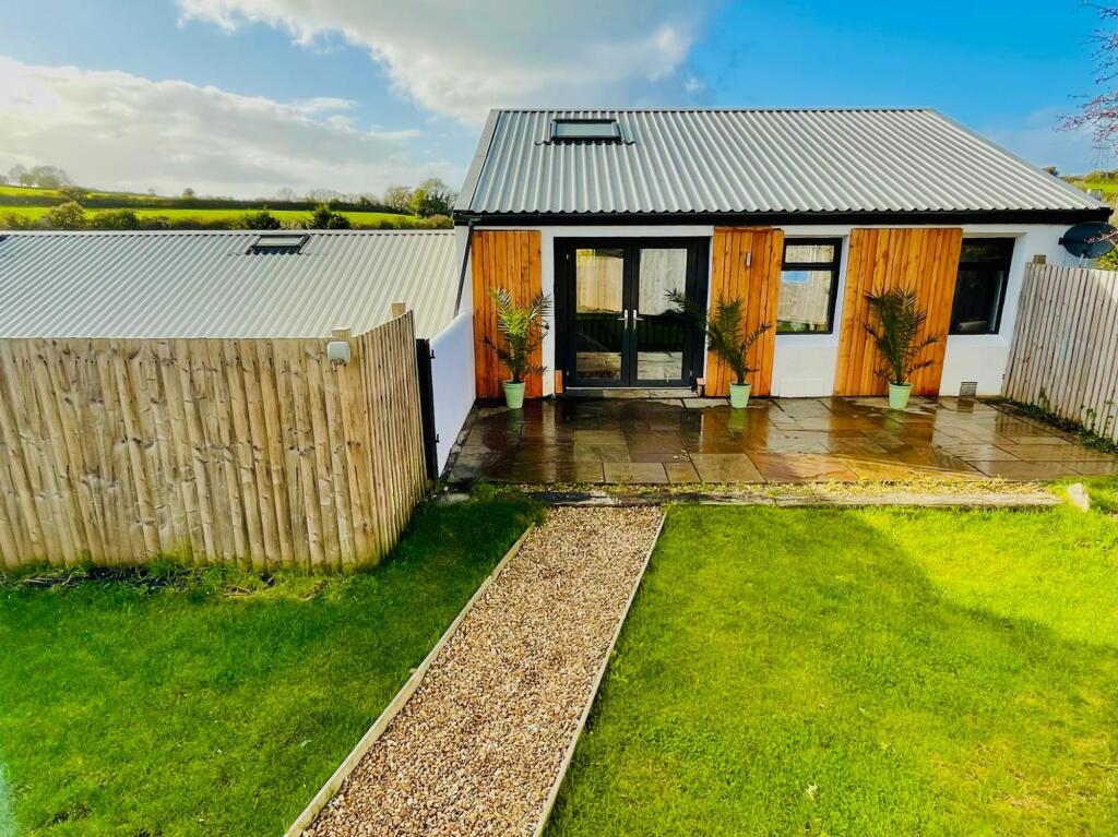 Main image of property: Bittaford, Earlscombe Barns, PL21