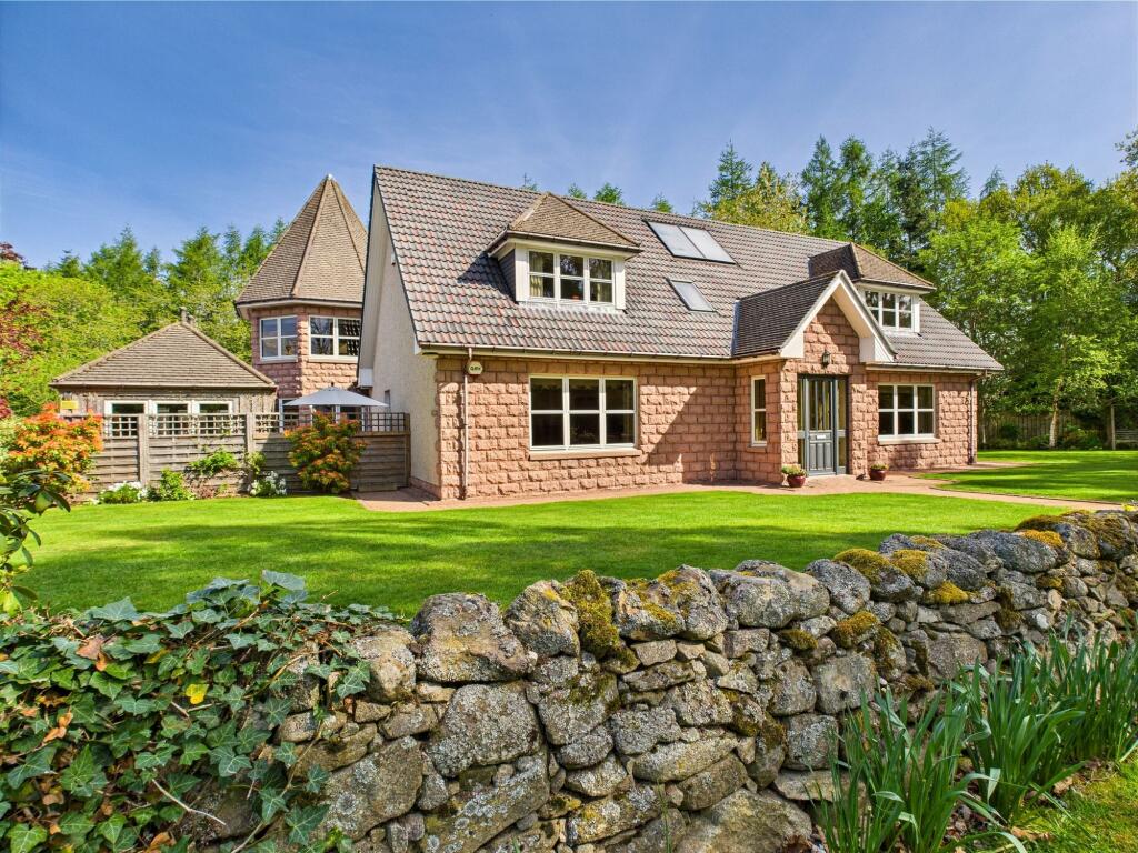 Main image of property: Lang Stracht, Alford, AB33