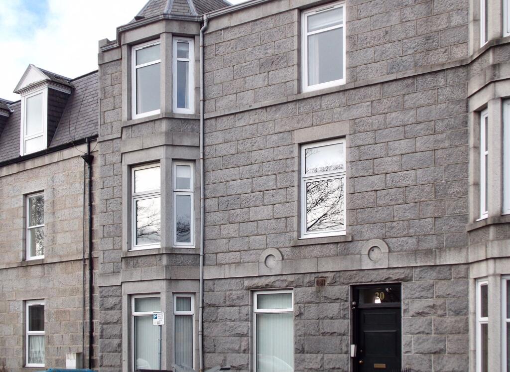 Main image of property: Flat F, 20 Whitehall Place, Aberdeen AB25 2PA