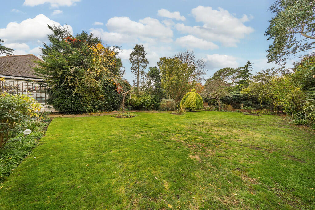 Additional property image - Berkhampstead, Belvedere