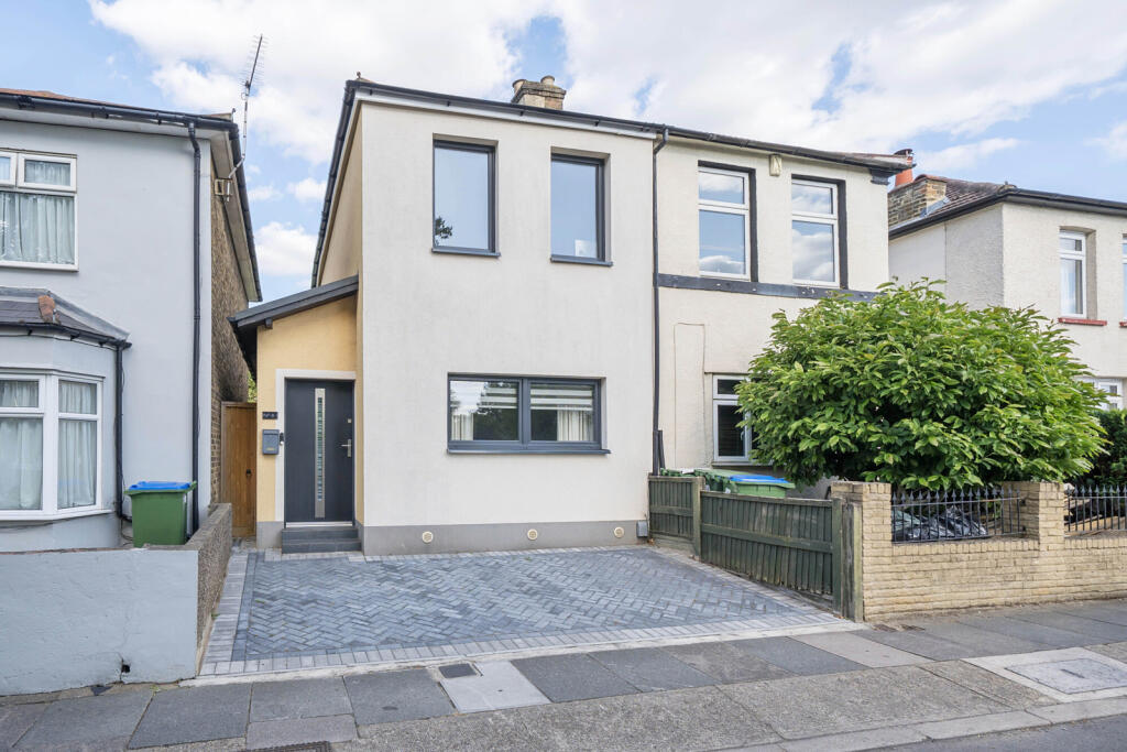 Main image of property: Woolwich Road, Bexleyheath, Kent