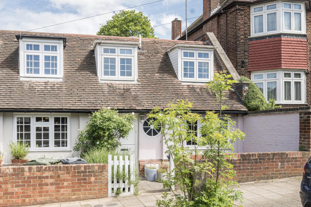 Main image of property: Sunset Road, London