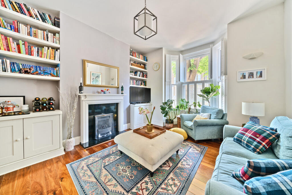 Main image of property: Eastlake Road, London