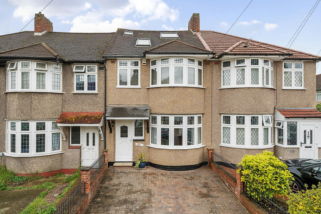 4 bedroom terraced house for sale in Datchet Road, London, SE6